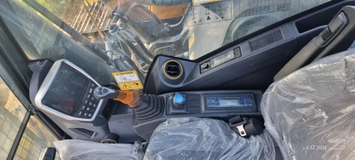Hyundai Pelle 340 2024