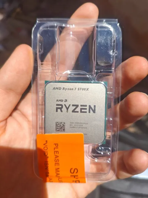 RYZEN 7 5700X