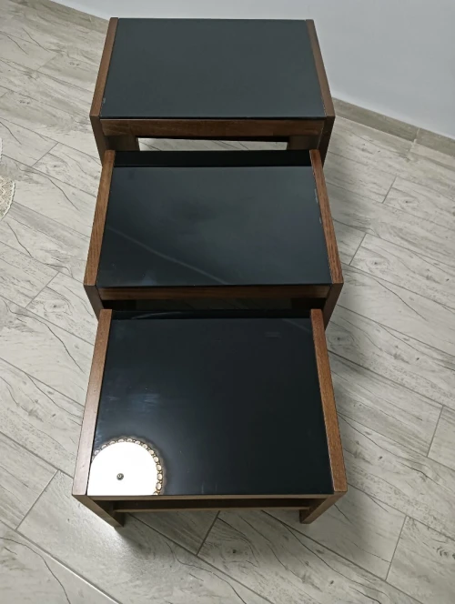TABLE DE SALON ET TROIS TABLES BASSE