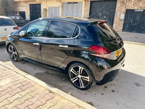 Peugeot 208 2018 GT Line