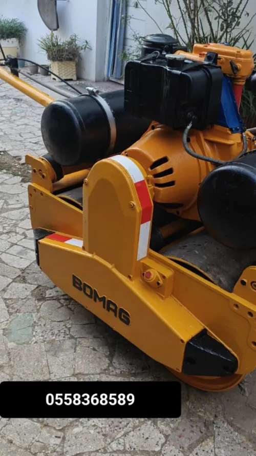 كومباكتور بوماڨ compacteur S90 