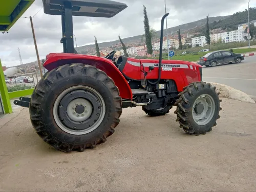 Massay Ferguson 440 Xtra 2025