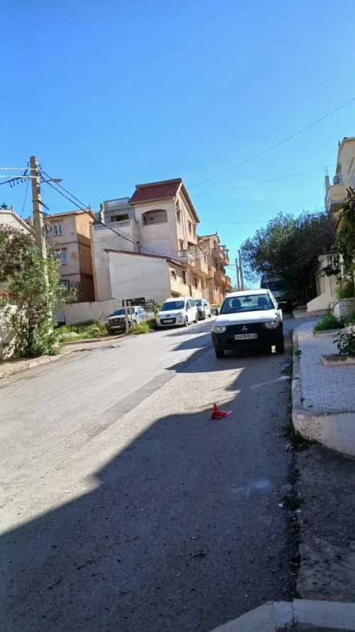 Location Appartement Niveau de villa Studio Alger El marsa