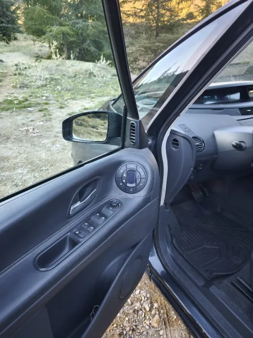 Renault Scenic 2003 Initial
