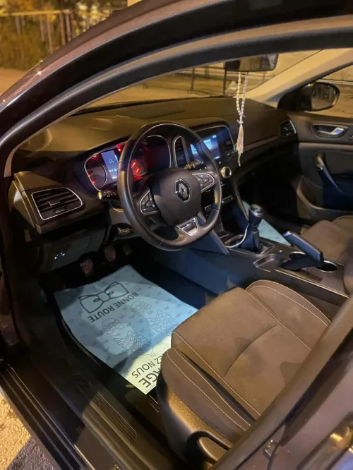 Renault Megane 4  2021 Itens