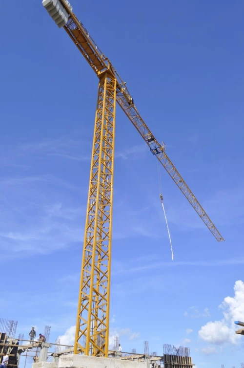 location de grue a tour soima 36 x 41