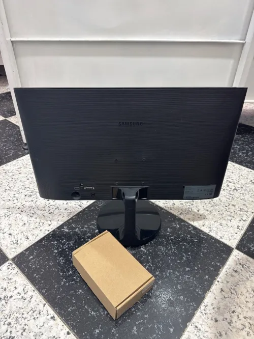 Écrans pour PC de bureau 