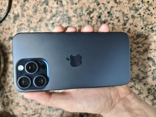 I phone 15 pro max 256 86% 15 pro max