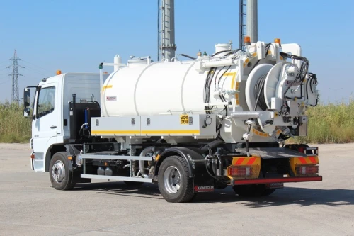 Camion Débouchage canalisation curage vidange 