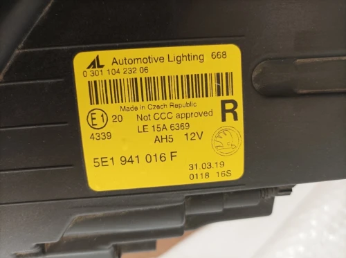 Phare Octavia 5E Full LED Droit / Gauche