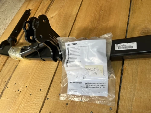 Attelage Westfalia Fixe pour Volkswagen Polo 