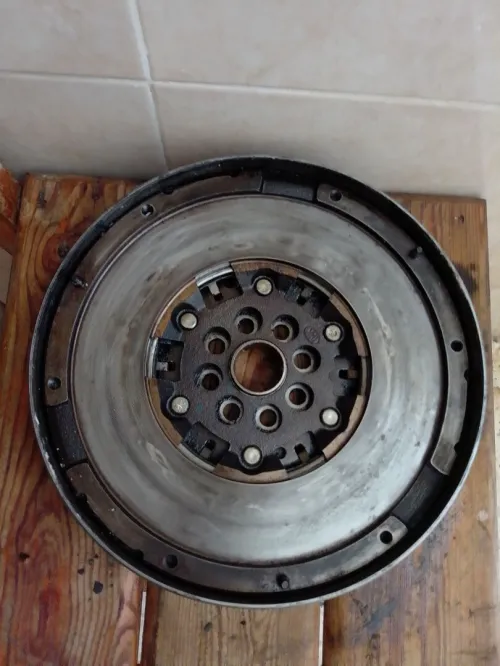 Volant moteur debreable opel astra cdti 2015