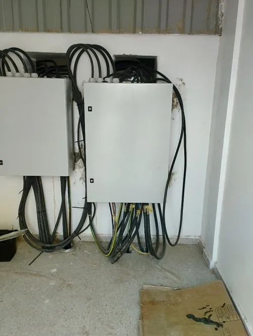 Maintenance électrique industrielle  Mohandiss Solutions