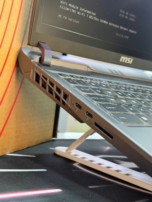 MSI VECTOR 16 HX 