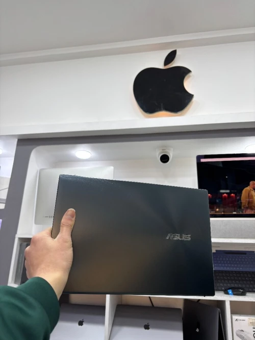 Asus zenbook 13 oled