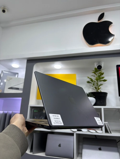 MacBook pro 2023