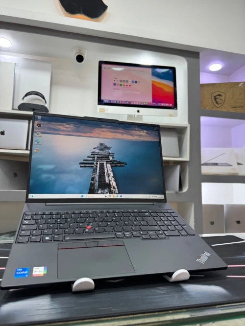 LENOVO THINKPAD E16