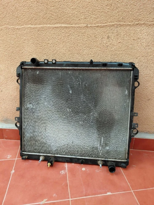 Radiateur moteur toyota revo européenne boit auto plus march pied