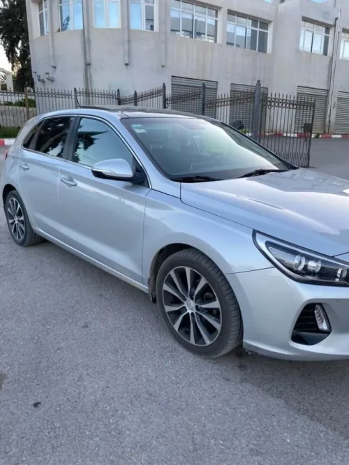 Hyundai i30 2018 Toute options