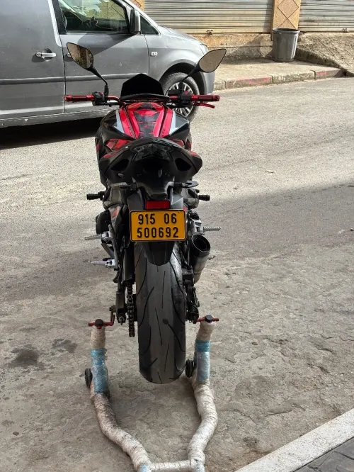 Kawasaki Z800 R 2015