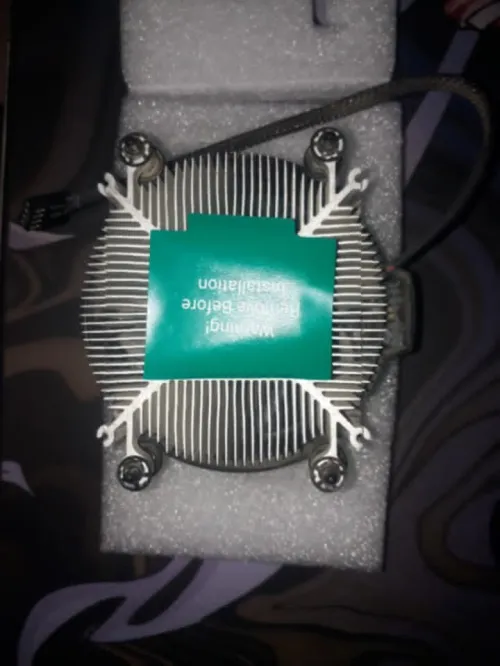 AMD RYZEN 5 5600 + AMD stock cooler