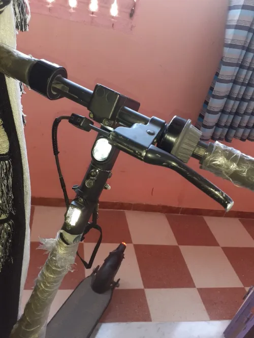 للبيع Trottinette Électrique Ninebot G30 Max بحالة ممتازة