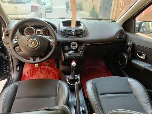 Renault Clio 3 2012 Night and Day