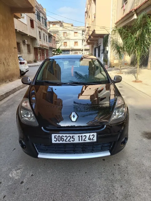 Renault Clio 3 2012 Night and Day
