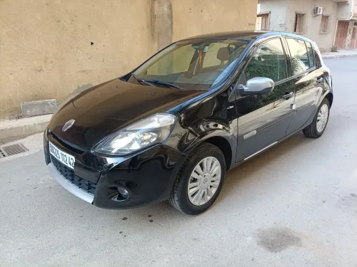Renault Clio 3 2012 Night and Day