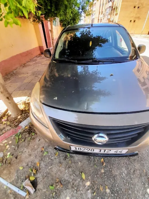 Nissan Sunny 2012 