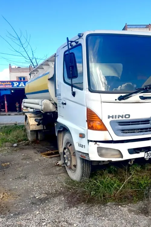 Hino D500 2012