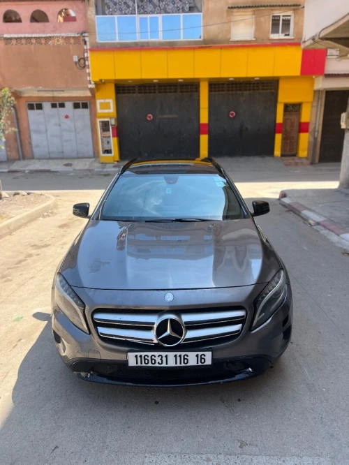 Mercedes GLA 2016 