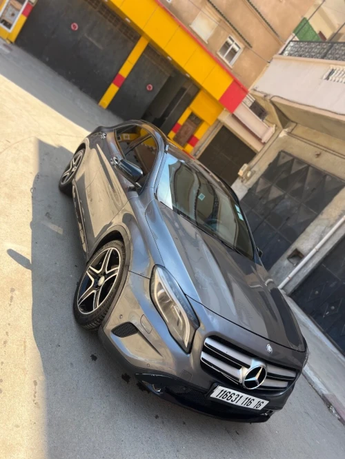 Mercedes GLA 2016 