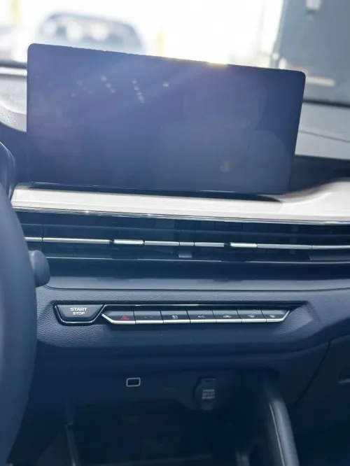 Livan X3 Pro  2026 Automatique (Avec toi ouvrant )