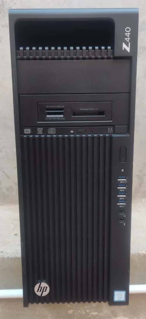 Station de travail HP Z440