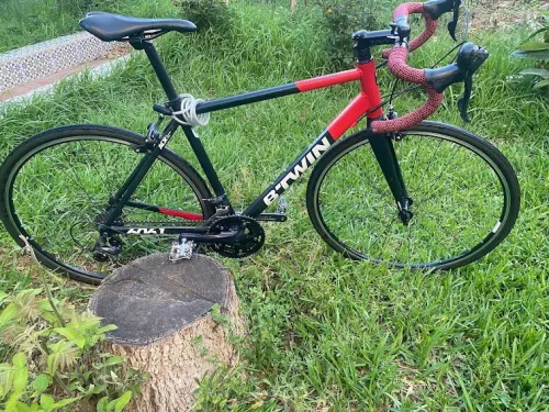 VELO  DECATHLON TRIBAN 520