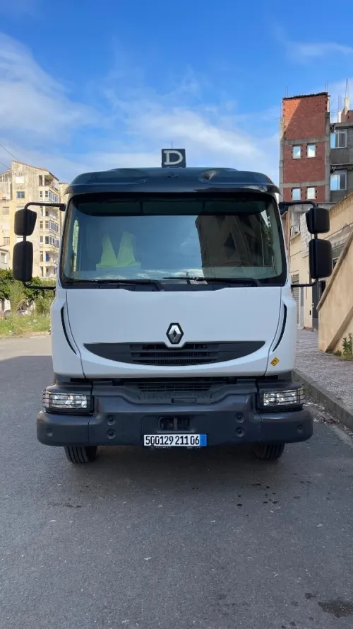 Renault Midlum 220dxi 2011