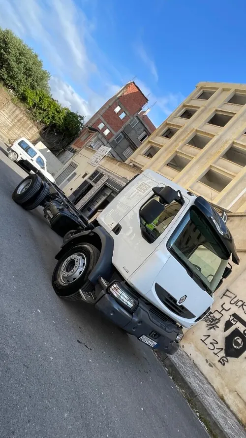 Renault Midlum 220dxi 2011