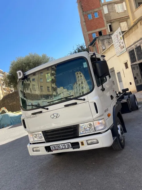 Hyundai HD120 2019