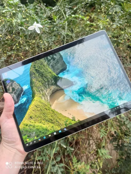 Surface pro 8 