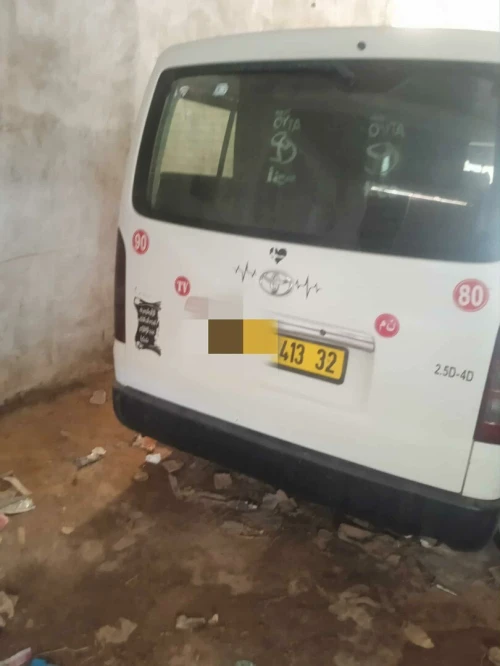 Toyota Hiace 