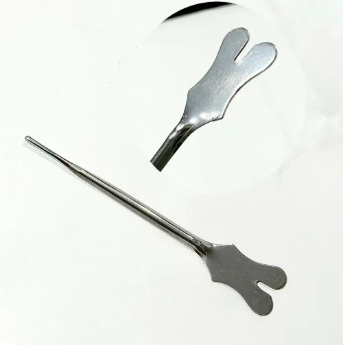 BOITE DE CHIRURGIE 13 ELEMENTS