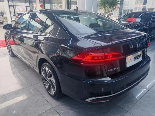 Volkswagen Bora 2024 Édition  Premium