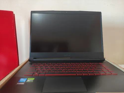 MSI thin Gf63 i5-12450H 32GO 2TB RTX4050 144hz