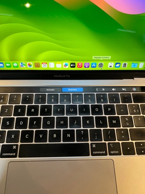 MacBook Pro 2019 Retina i5 8GB 128SSD TouchBar