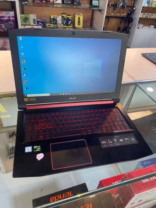 Acer NITRO 5 i5 7300HQ 16GB DDR4 512SSD GTX1050