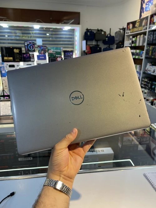 DELL LATITUDE 5550 Ultra7 165H 16GB DDR5 256SSD