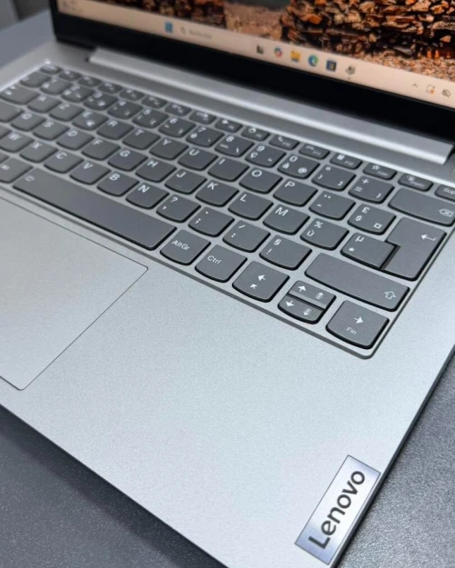 LENOVO THINKBOOK 14 G4 INTEL I5-1235U 12em 1.30GHZ 8GB DDR4 256GB SSD IRIS XE GRAPHICS 14P FHD