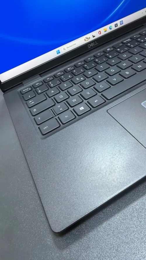 Dell latitude 7420 i7-1185G7 ( 11eme ) 16gb 512Gb sas INTEL IRIS XE GRAPHICS 14 pouce FHD