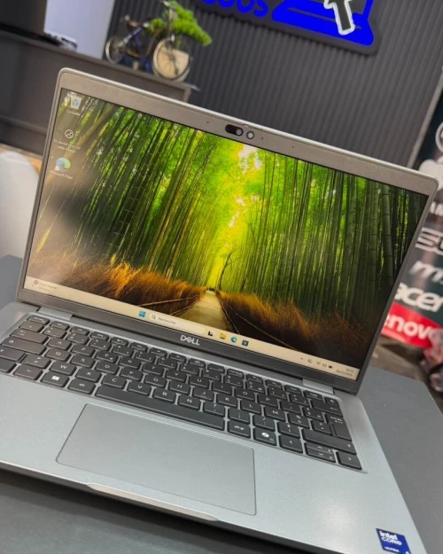 DELL LATITUDE 5450 INTEL ULTRA 5 RAM  8GB DDR5 DISK  512GB SSD nvme INTEL R GRAPHICS  ECRAN 14-INCH FHD+